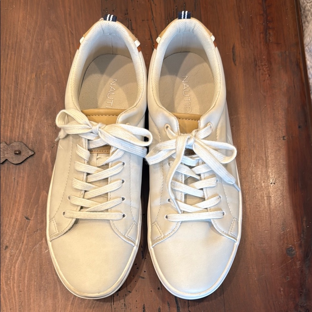 Men’s Nautica Off-white Sneakers Classic Low-Top Design